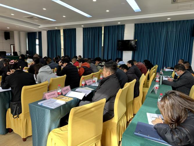 九龙县优质蔬菜种植加工销售项目推进会召开